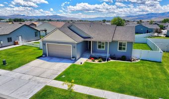 1561 Petersburg Dr, Chubbuck, ID 83202