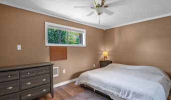 630 COLONIAL Dr, Springfield, OR 97477