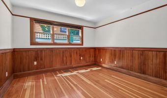 19 Gresham St, Ashland, OR 97520
