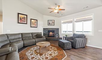 16904 E Love Ln, Benton City, WA 99320