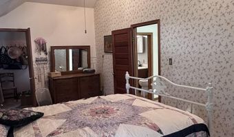 709 N St, Aurora, NE 68818