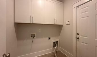 201 Thistleberry Dr, Aberdeen, NC 28315