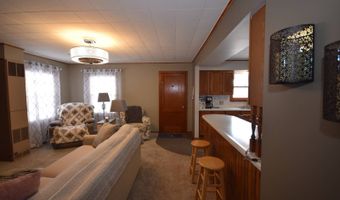 1005 6th St, Britton, SD 57430