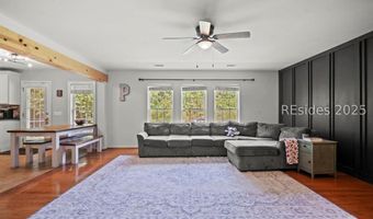 8 Waccamaw Way, Beaufort, SC 29906