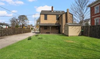 14 Elm St, Newport, RI 02840