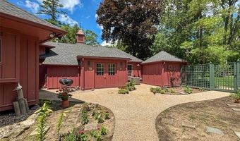 25733 River Dr, Franklin, MI 48025