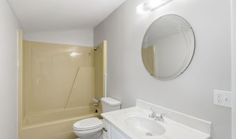 1203 Superior Dr, Auburn, IN 46706