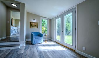 304 N 3rd St, Anna, OH 45302