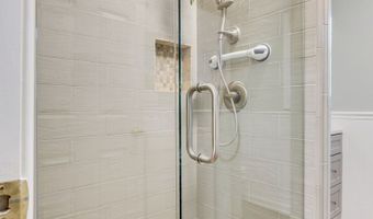 18160 Ridgeview Dr, Abingdon, VA 24211
