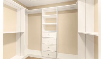 43621 DUNHILL CUP Sq, Ashburn, VA 20147