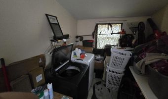 18 Boynton St, Bangor, ME 04401