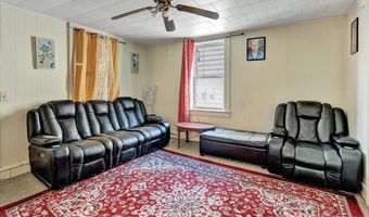 174-176 N Champlain St, Burlington, VT 05401