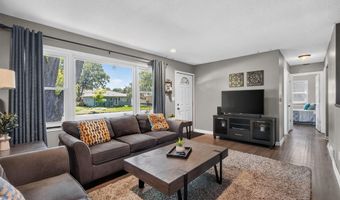 2415 Melrose Ave, Ames, IA 50010
