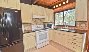 37 Lakeview Dr, Albrightsville, PA 18210