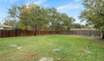 1009 S 10th St, Aransas Pass, TX 78336