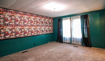 443 Piccadilly Cir, Bismarck, ND 58504