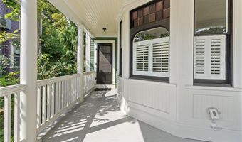 12 Bliss Rd, Newport, RI 02840