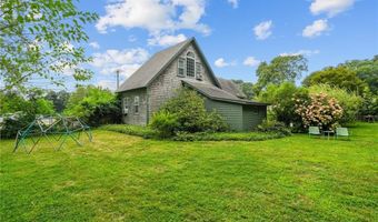 671 County Rd, Barrington, RI 02806