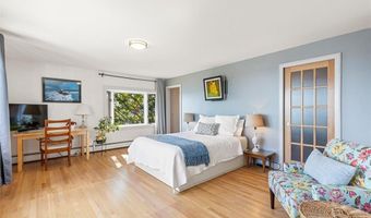 10 Blanding Ave, Barrington, RI 02806