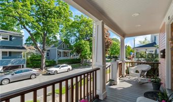 88 Burton St, Bristol, RI 02809