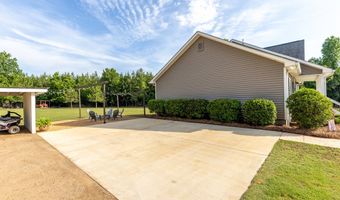322 Wolf Creek Dr, Americus, GA 31719