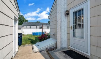 728 NEPTUNE Ave, Beachwood, NJ 08722