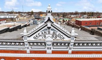 11 Benton Ave E, Albia, IA 52531
