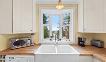 2925 Evergreen Ave, Arcata, CA 95521