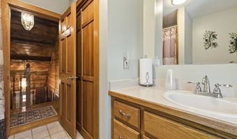 22 Country Ln, Berkley, MA 02779