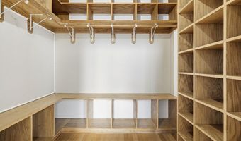 320 W. 2nd 412, Boston, MA 02127