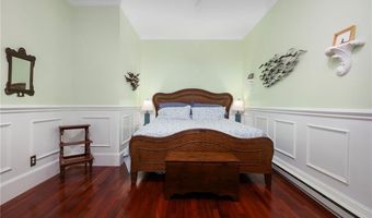 78 Coggeshall Ave 3, Newport, RI 02840
