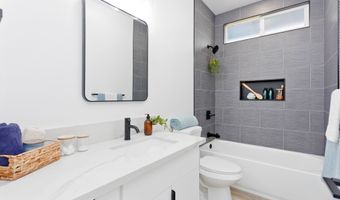 15-1038 AMAU Rd, Keaau, HI 96749
