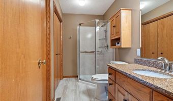 135 Bethesda St NW, Alexandria, MN 56308