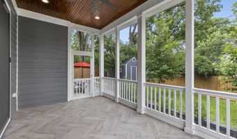 414 N MONROE St, Arlington, VA 22201