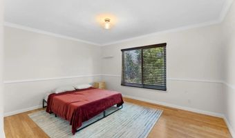 925 Moody Dr, Escondido, CA 92027