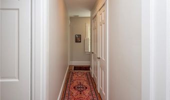 198 Gibbs Ave, Newport, RI 02840