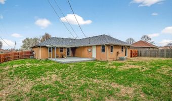 1006 Baretta Ct, Aurora, MO 65605