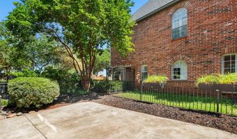 4133 Towne Green Cir, Addison, TX 75001