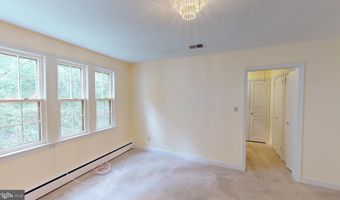 4740 34TH St N, Arlington, VA 22207