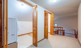 903 E 10TH St, Atlantic, IA 50022