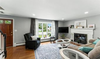 10 Mark Dr, Cranston, RI 02920