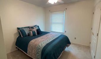 1 LONNIE Ct, Bear, DE 19701