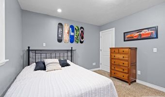 5477 Barton Cir, Ammon, ID 83406
