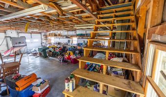 4 Howard Siding Ln, Abbot, ME 04406