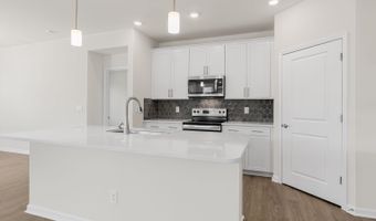 742 Lazy Elm Ln, Aberdeen, NC 28315