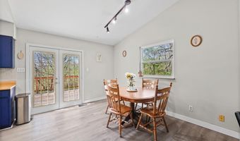 656 Rockwood Dr, Arnold, MO 63010