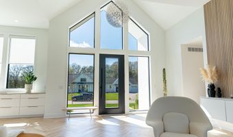 5044 Hickory Pointe Woods SE, Ada, MI 49301