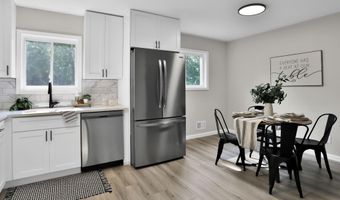 520 East Rd, Belford, NJ 07718