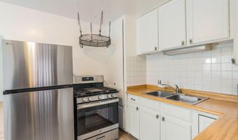 215 Madison St NE, Albuquerque, NM 87108