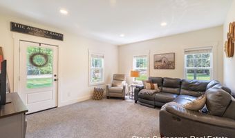 7628 Warner St, Allendale, MI 49401
